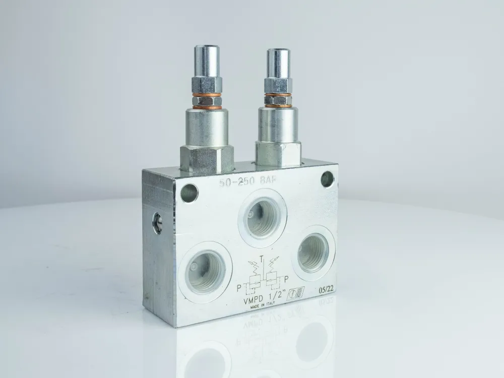 Купити Клапан запобіжний 2-х лінійний трубного монтажу VMPD 1/2" 50-250 BAR Oleodinamica Marchesini, фото 1