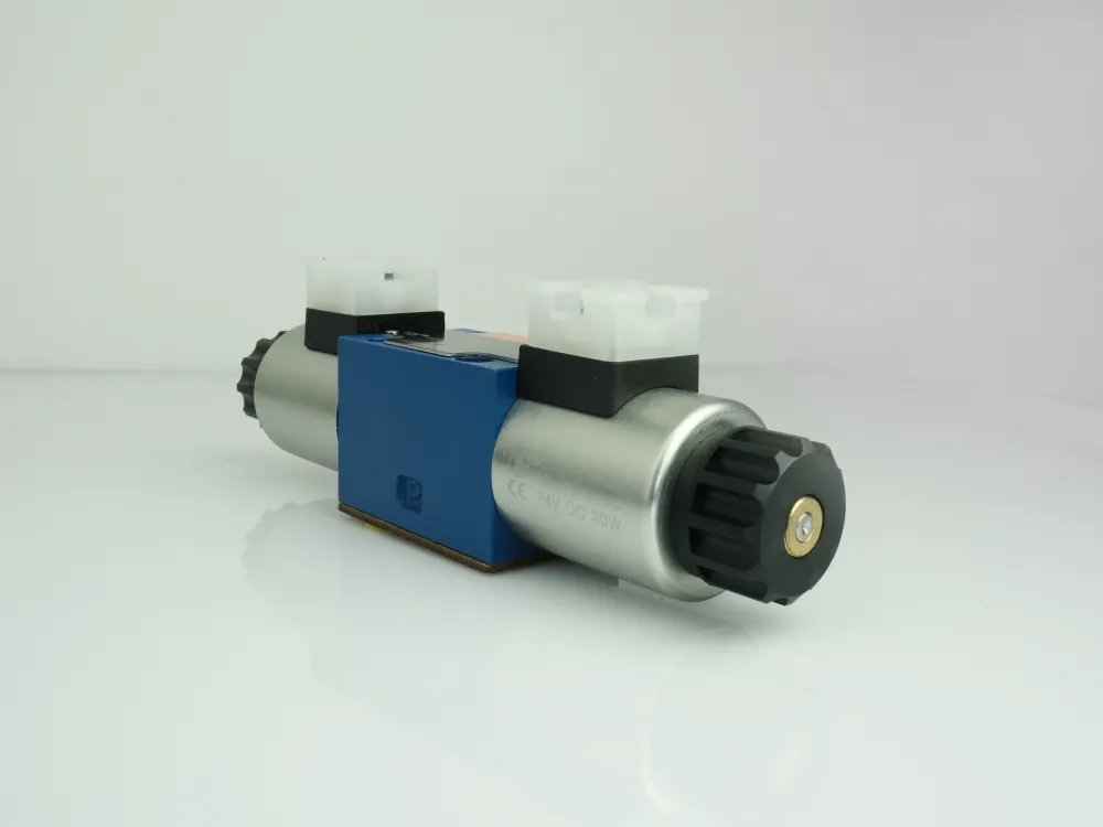 Купити Гідророзподілювач 4WE6D-6XOFCW110RN9Z5L Oleodinamica Mozioni, фото 2