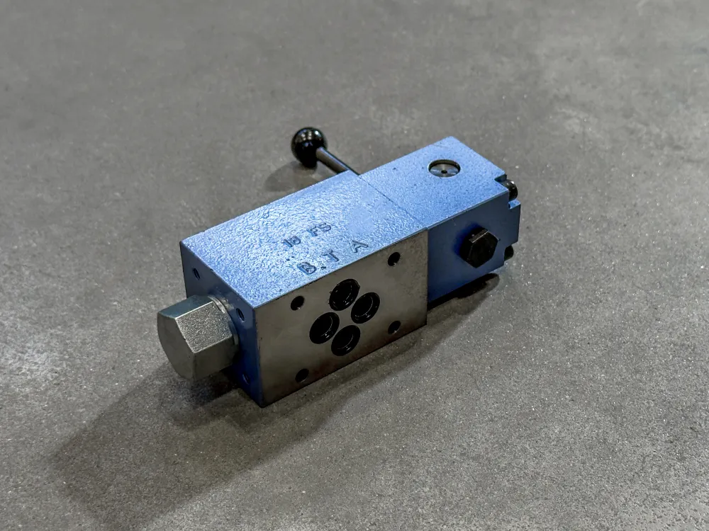 4WMM6-D-32