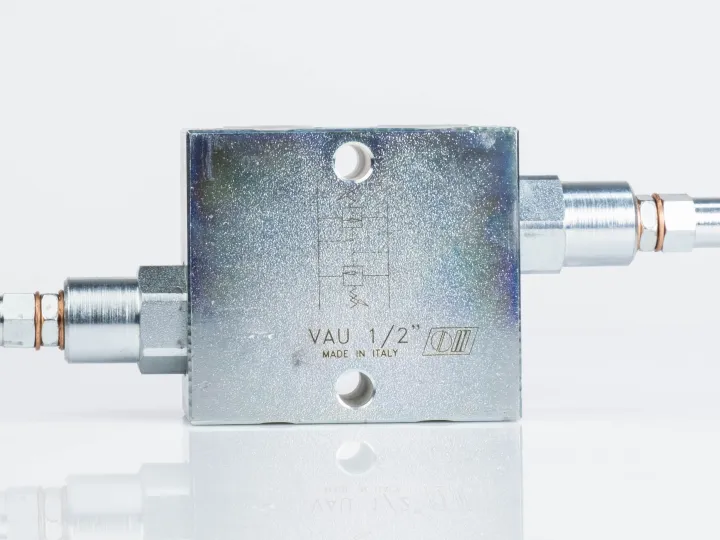 Купити Предохранительный клапан VAU 1/2" 10-180 BAR Oleodinamica Marchesini, фото 1
