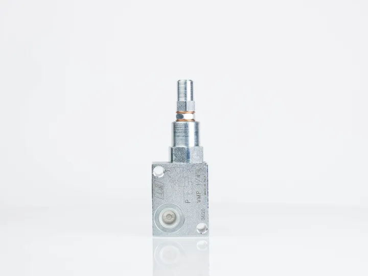 Купити Клапан предохранительный VMP 1/4"L 80-300 BAR Oleodinamica Marchesini, фото 1