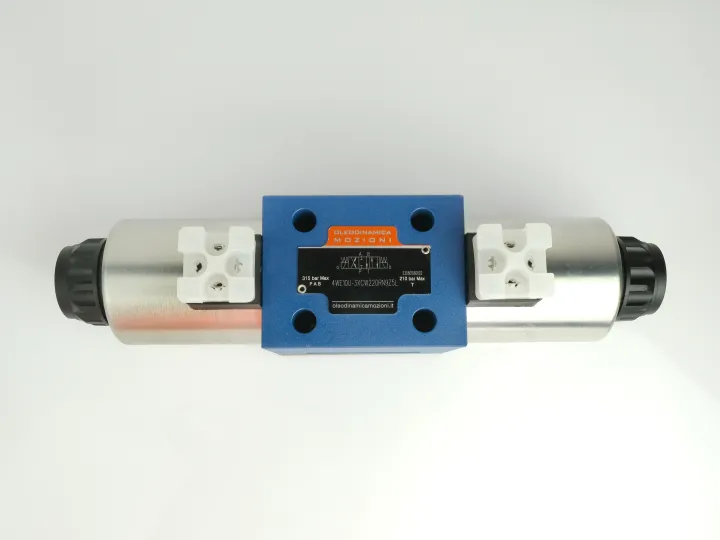 Купити Электромагнитный распределитель 4-х линейный ДУ10 4WE10U-3XCW220RN9Z5L Oleodinamica Mozioni, фото 1