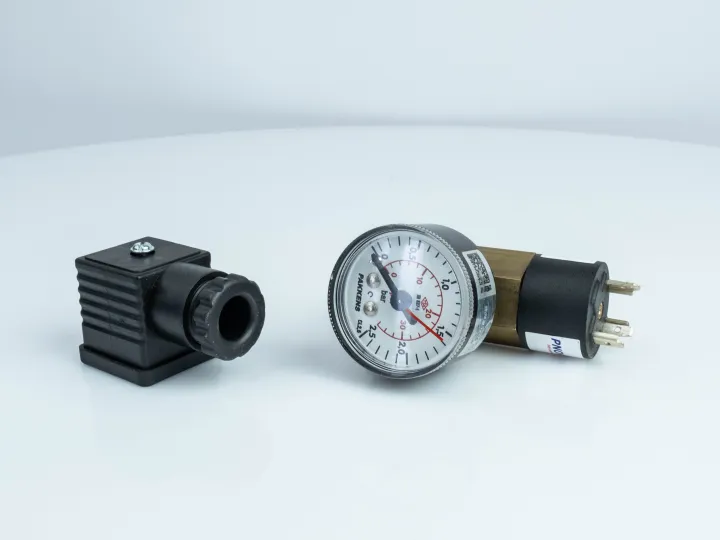 DSM Y A4 DAC 001,3Y